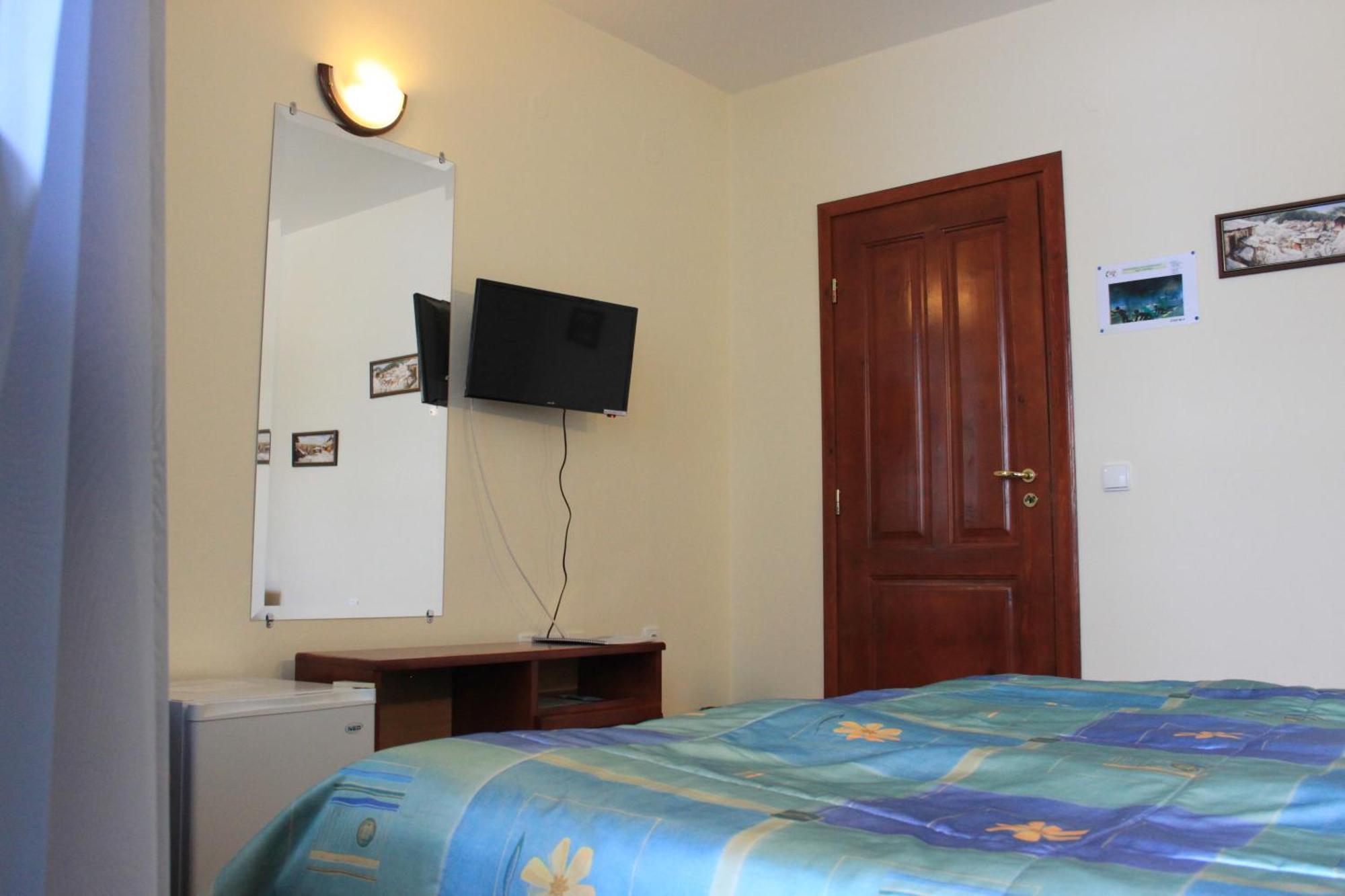 Kris Guest House Девин Номер фото