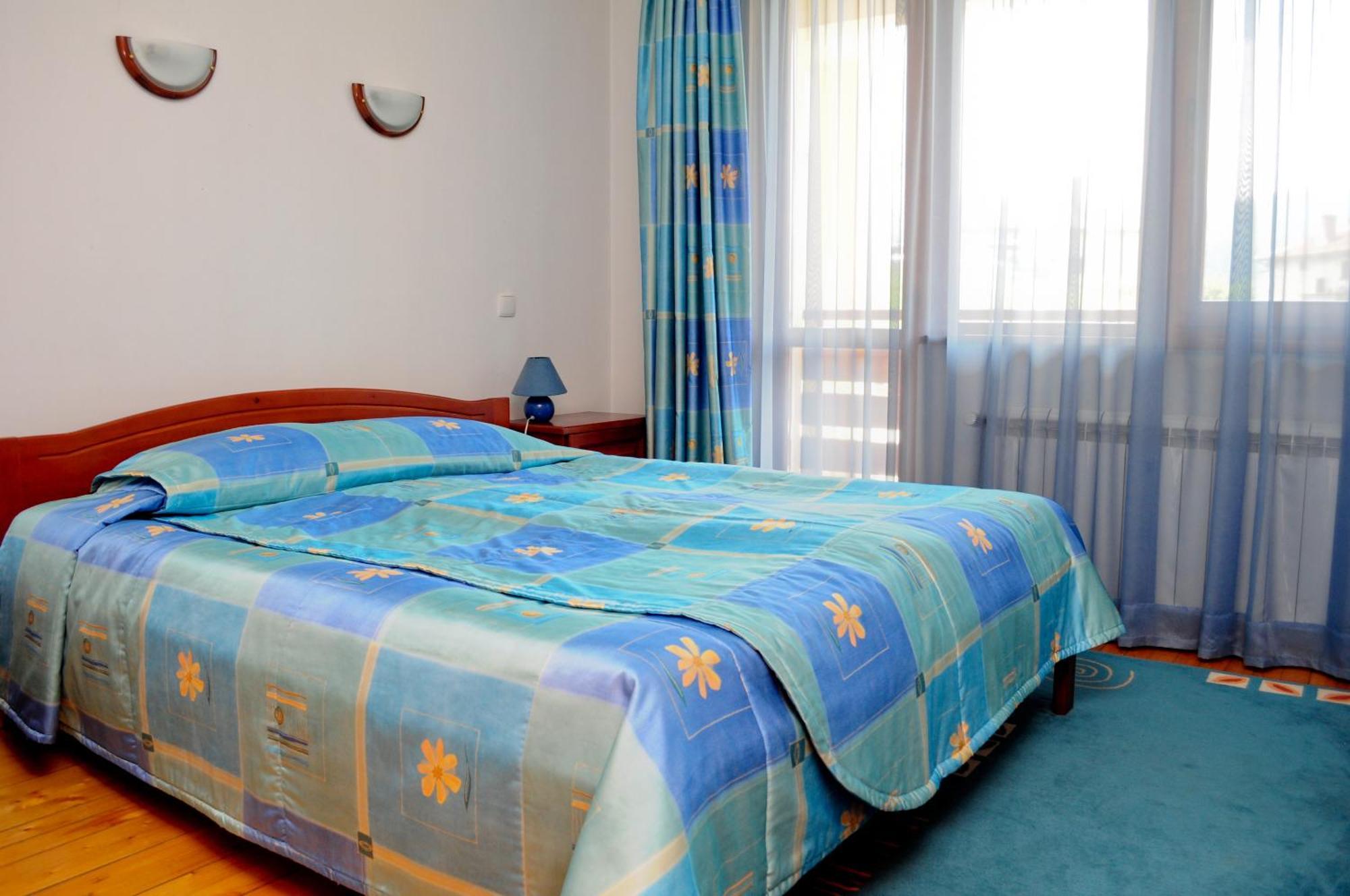 Kris Guest House Девин Номер фото