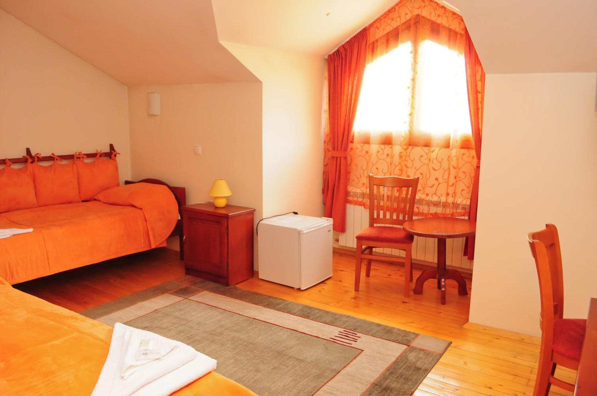Kris Guest House Девин Номер фото
