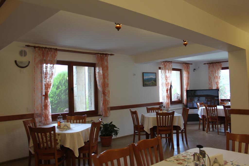 Kris Guest House Девин Экстерьер фото